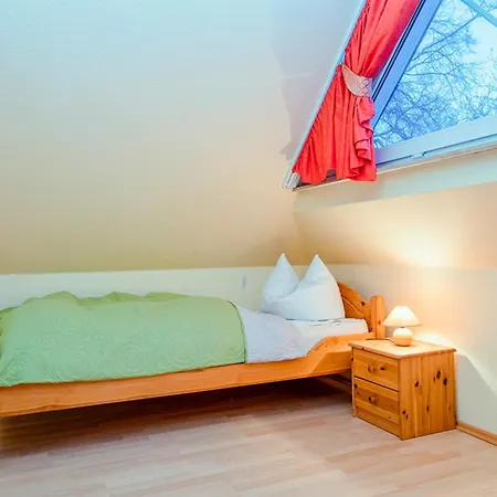 Fh Kaeptn Jaconi * Zingst