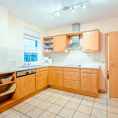 Fh Kaeptn Jaconi Ferienhaus Ostseeheilbad Zingst